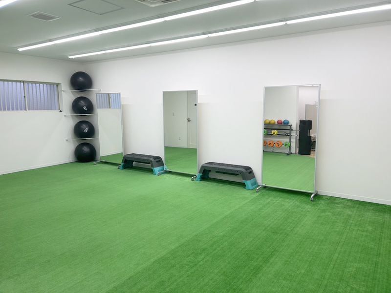 施設写真 02_セミパーソナルエリア